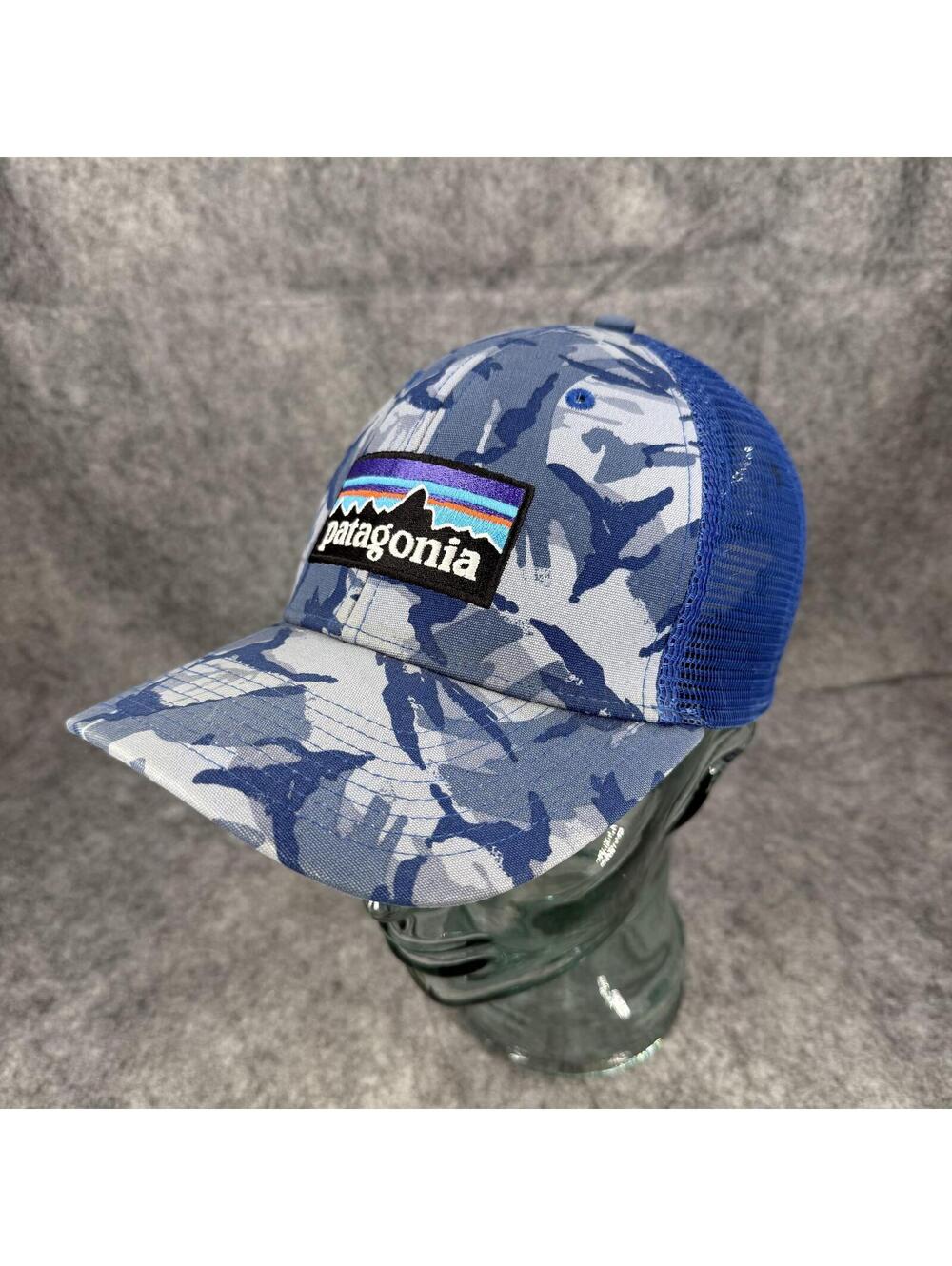 Patagonia SnapBack Truckers Hat Cap Blue Gray Camo Pattern Blue Mesh 337